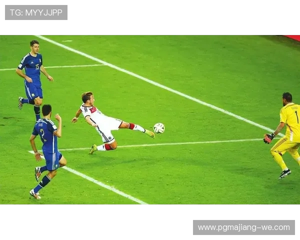 世界杯激战正酣，各队强者争锋，谁能捧起梦想之杯？